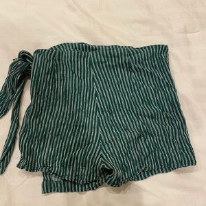 Gianni Bini green wrap skirt